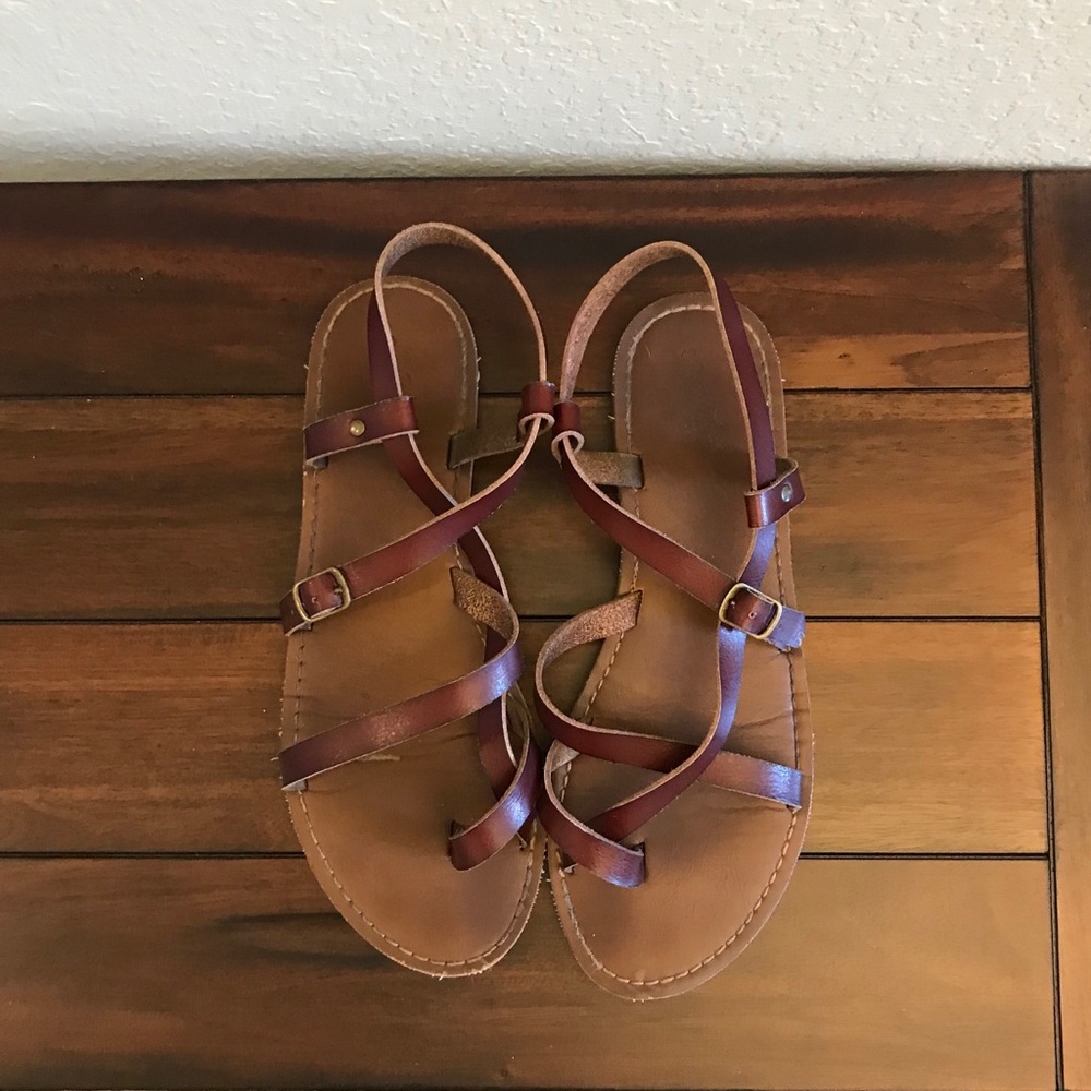 Women’s Toe Wrap Sandals Size 9